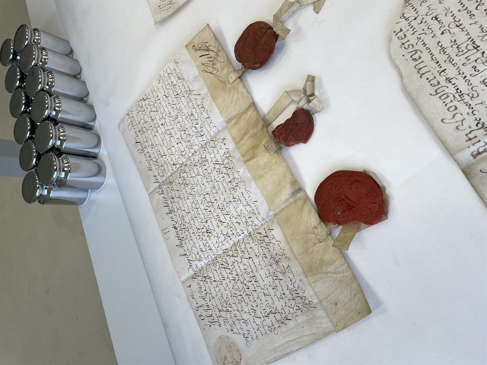 Conserveringswerk aan kwetsbare documenten